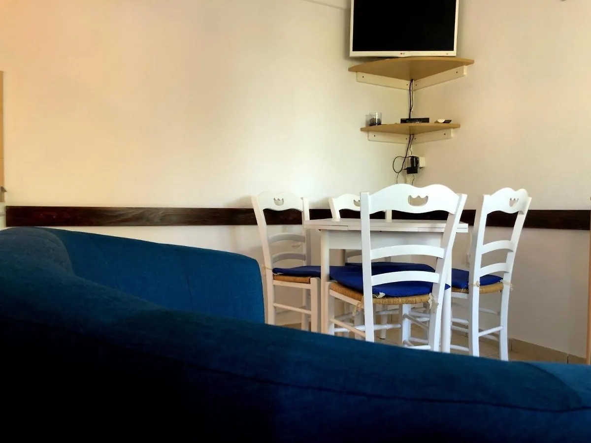 MiraMar Garden Apartment Banjol Hırvatistan