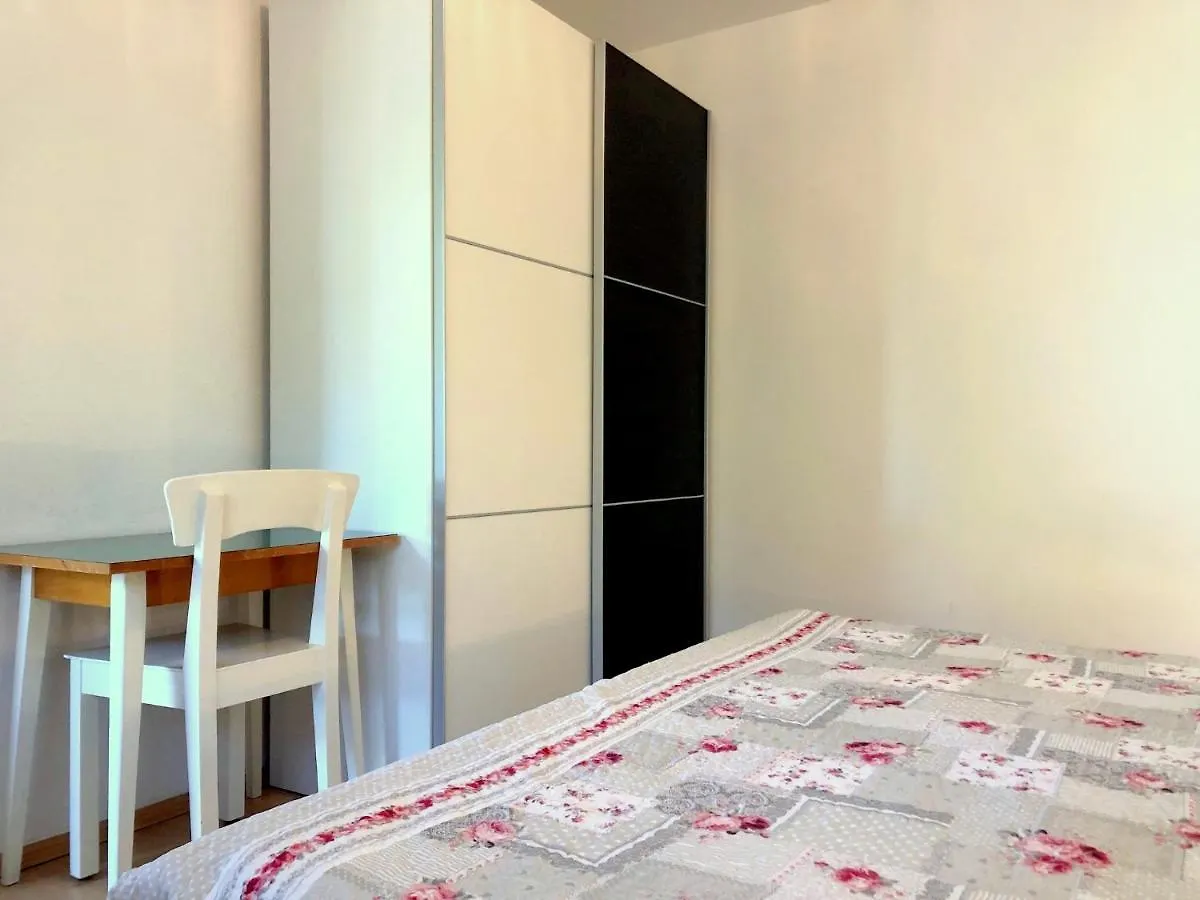Miramar Gardenn Apartmment Banjol